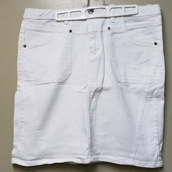 White Denim Jean Skirt- Size 16 - Picture 1 of 3